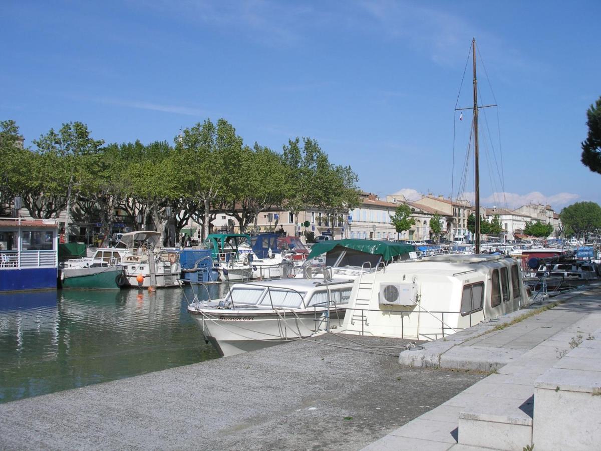 L'Isle Apartment Beaucaire  Exterior photo