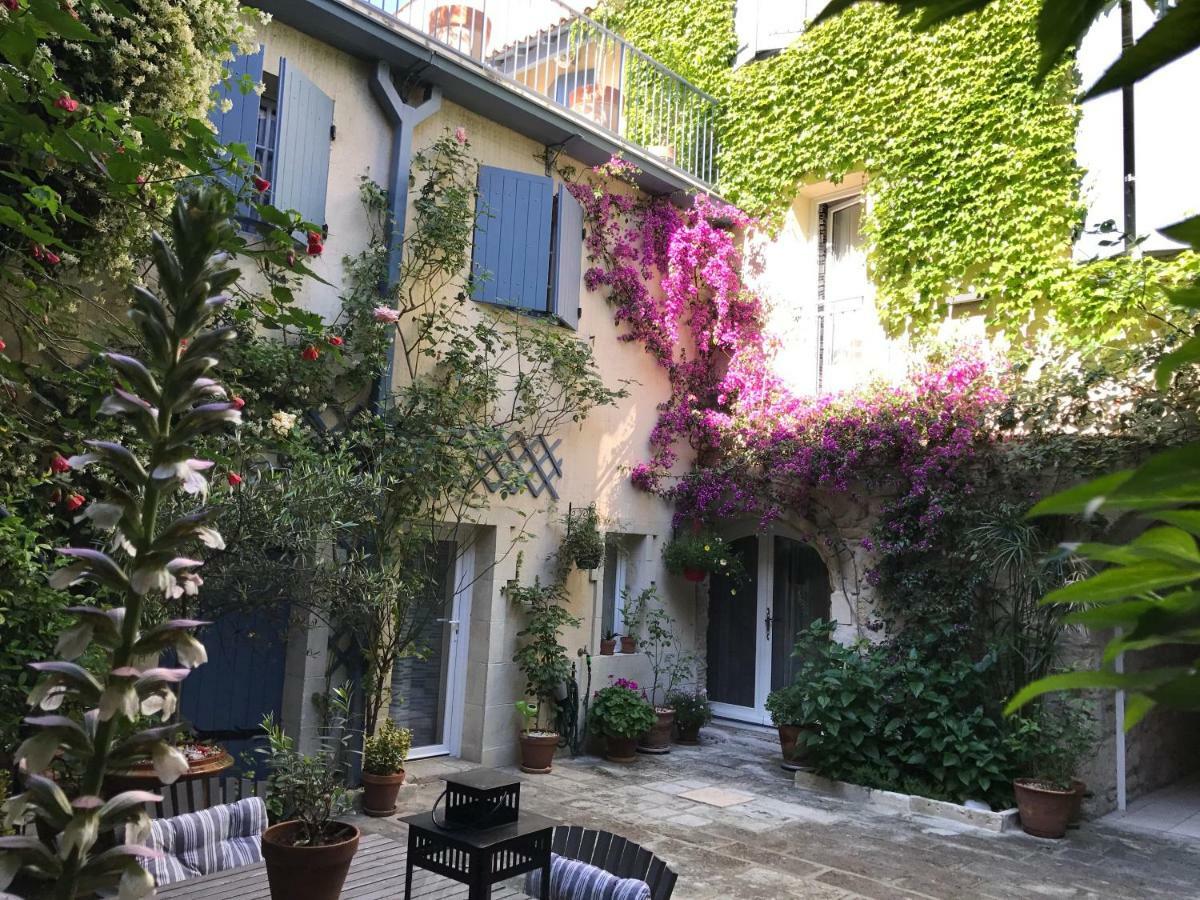 L'Isle Apartment Beaucaire  Exterior photo